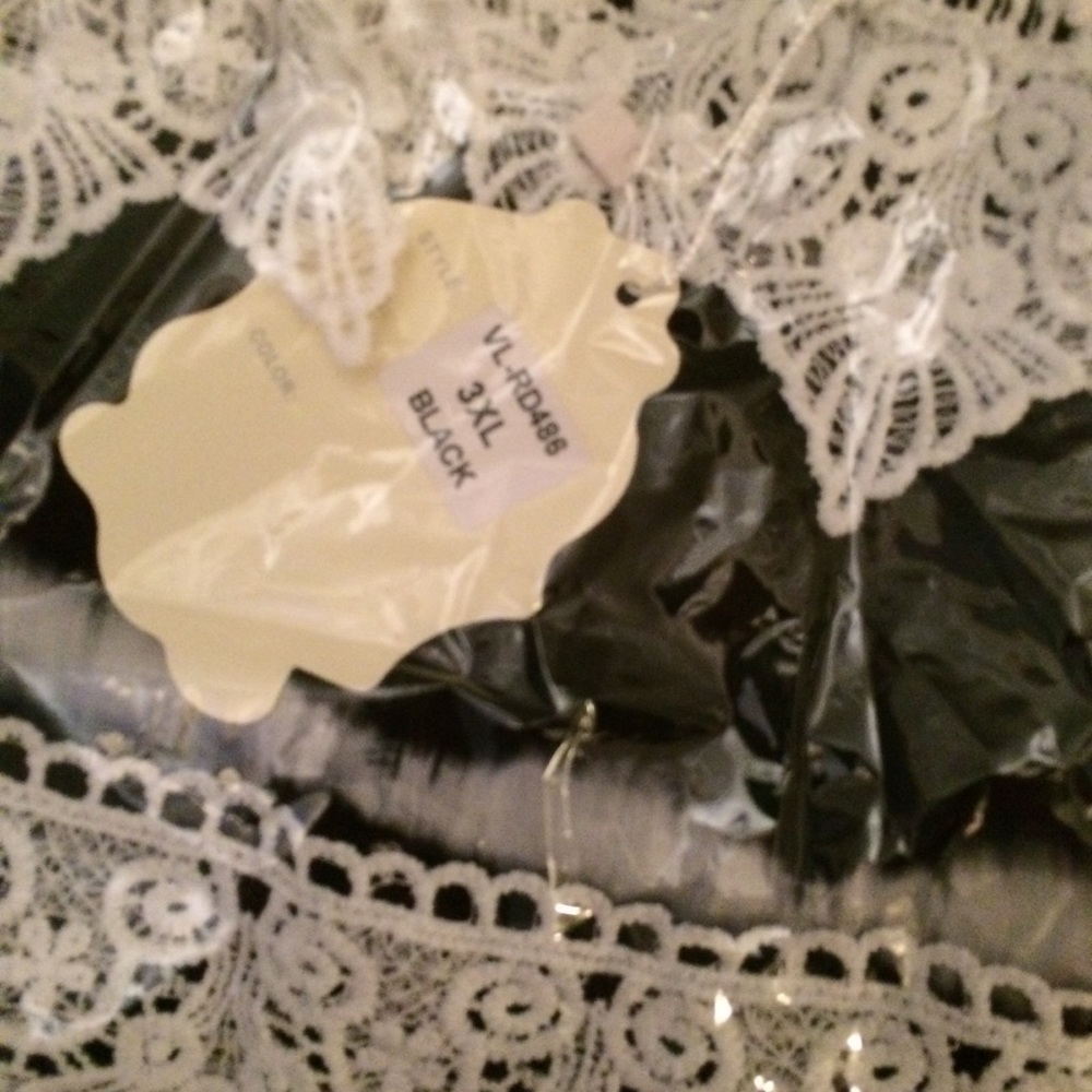 NWT Black Off-The-Shoulder Tie Dye Plus Size Dress - Picture 6 of 8